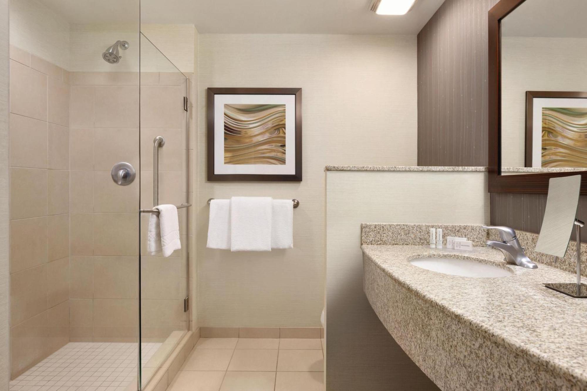 Courtyard Charlotte Airport North Hotel Luaran gambar